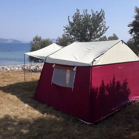 Iasos Kamp Cadir Karavan Alani Lüks kamp alanı Kıyıkıslacık