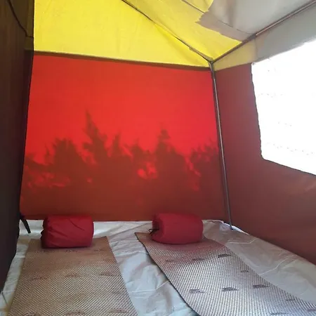 Lüks kamp alanı Iasos Kamp Cadir Karavan Alani Kıyıkıslacık